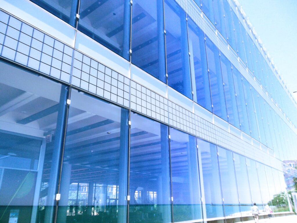 What Is The Difference Between Metallic And Ceramic Solar Film?
